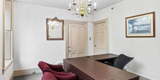 152 N MAIN Street Gallery 33