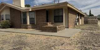 11357 LAKE ERIE Drive Gallery 1