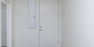 Spacious Home in Little Valley-Pets Negotiable Gallery 7