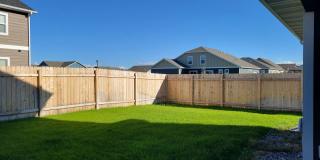 3 Bed 2.5 Bath with double attached garage in Belgrade Gallery 3