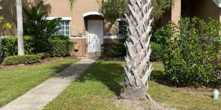 Adorable 3 bedroom / 2.5 bath town home with newly remodeled kitchen! Gallery 3