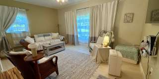 LAKE VIEW - NEVER FLOODED 4/3 Gallery 32