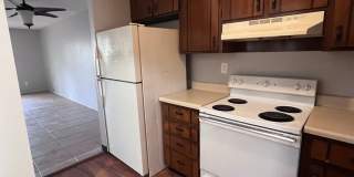 2 Bedroom / 1 Full and 2 Half Bath - Gallery 17