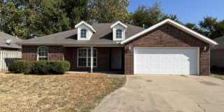 Great 3 Bedroom in Bentonville! Gallery 1