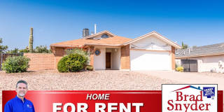 Contemporary home with 3 bedrooms, 2 bath, 2 car garage, A/C, Fenced Yard Gallery 1
