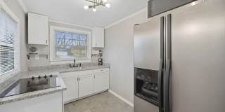 3703 Redding Road Gallery 6