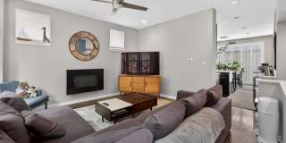 1409 N Burling Street Gallery 11