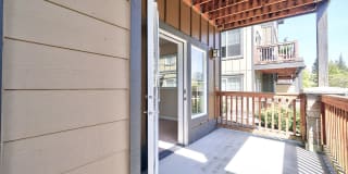 Springwater Crossing Gallery 31