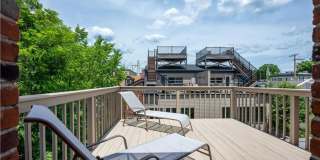 Stunning South Side 3BR - Skyline Views, Master Suite & Finished 3rd Floor Gallery 26