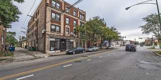 808 W 76th Gallery 13