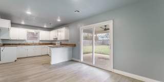 Great Location near Walmart Campus Gallery 9
