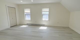 930 South Franklin Street Gallery 1