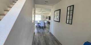976 Trinity Street Gallery 17