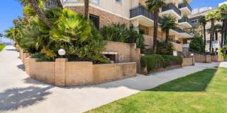 Luxury Living at 1377 S Beverly Blvd, Los Angeles, CA 90024 Gallery 1