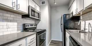 2070 Broadway Gallery 1