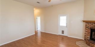 1506 Creek Street Gallery 2