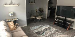 2 bed 1.5 Four-plex unit - Great location!! Gallery 3