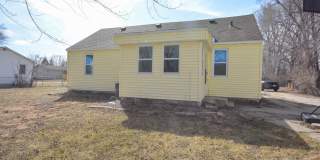 Private 2BR Austin MN Home on Quiet Dead‑End Gallery 4