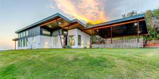 245 Lake House Gallery 1