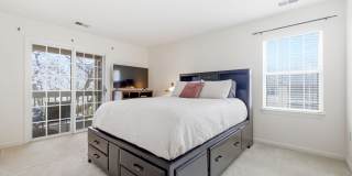 10208-C ASHBROOKE Court Gallery 34