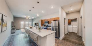 The Halston Gallery 17