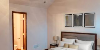 Spacious Raymore Townhome in Prime Remington Village Location Gallery 4