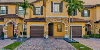 3740 NE 3rd Ct Gallery 1