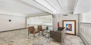 306 W Franklin Gallery 36
