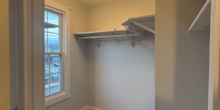 318 Front Street Gallery 16