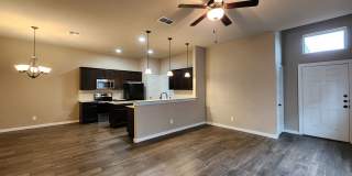 3/2/2  Located between New Braunfels & Seguin / Fridge Included /  Fenced Backyard / CISD Gallery 7