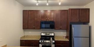 3300 W Irving Park Road Gallery 6