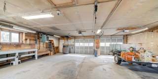 Charming Downtown Historic Fully Furnished Rental Gallery 22
