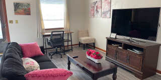 Cute 2 bedroom 1.5 bath townhome Gallery 4