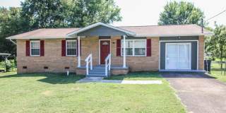 Completely updated 3br+bonus/2ba home in convenient location Gallery 1