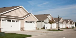 Redwood North Canton Gallery 9