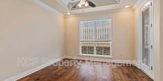 17 Jeffrey Way Gallery 9