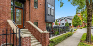 1186 Northeast Park Drive Gallery 1