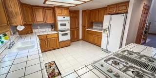 Lovely, fully furnished 3Bd 2.5 Ba home, pet friendly!! Call me today to inquire. Gallery 14