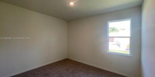 2133 SE Flanders Rd Gallery 15