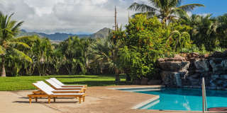 Luxury 5BR Oceanfront Home w/ Private Pool & Beach Access: Konishiki Beachhouse Luxury 5BR Oceanfront Home w/ Private Pool & Beach Access: Konishiki Beachhouse Gallery 36