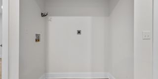 1546 Chapel Street Gallery 12