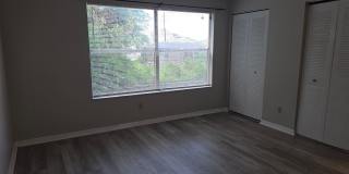 FOR RENT!! CLEAN AND COZY TWO STORY TOWNHOME (PRIVATE YARD)... Gallery 39