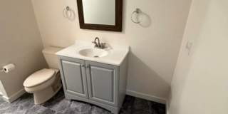 2 bed/1 bath apartment in Golden Gallery 6