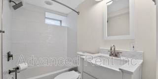 611 Grundy Street Gallery 26