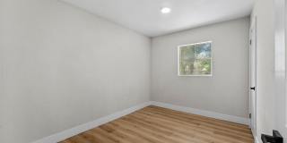 1218 CRESCENT Street Gallery 19