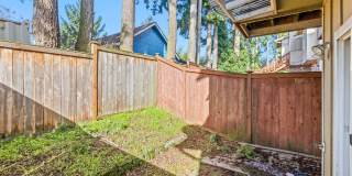 Beautiful 3 bedroom townhome Gallery 3