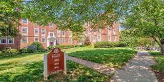 Sunny & Renovated 2BR 1BA in NW DC McLean Gardens Oasis! Gallery 28