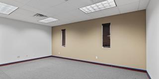 1128 S Grandview Gallery 6