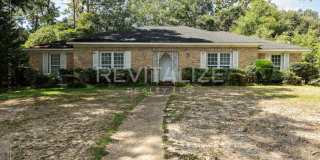 Beautifully Preserved 4 Bd / 3 Ba Vintage 70's Home Gallery 1
