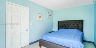 216 SW 6th St Gallery 28